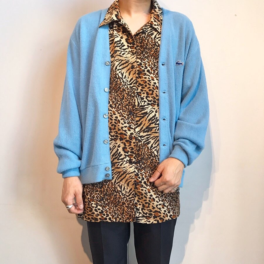 2019年10月8日 | アニマル柄シャツ × カーディガン綺麗目コーデ | 古着 